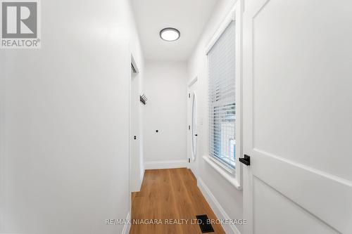 4367 Ontario Street, Lincoln (Beamsville), ON - Indoor Photo Showing Other Room