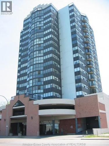 515 RIVERSIDE DRIVE West Unit# 1303  Windsor, ON N9A 7C3