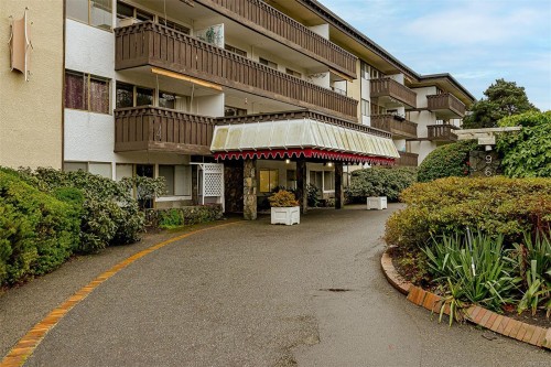 118-964 Heywood Ave  Victoria, BC V8V 2Y5