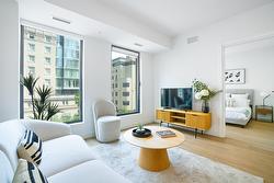 311-1245 Rue Sherbrooke O.  Montréal (Ville-Marie), QC H3G 1G3