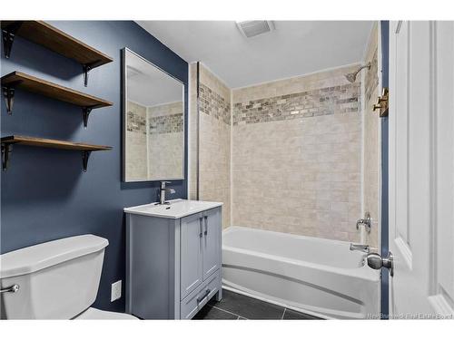 124 Riverside Dr, Fredericton, NB 