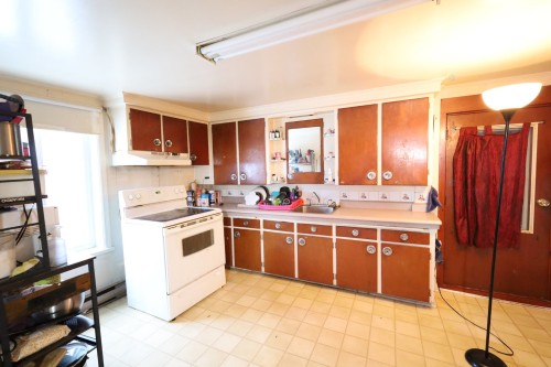 Cuisine - 9 Route 132 E., Saint-Denis-De La Bouteillerie, QC - Indoor Photo Showing Kitchen
