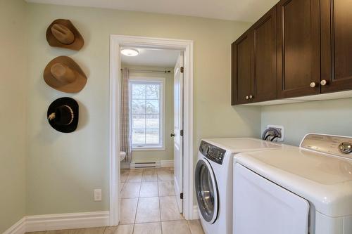 Salle de lavage - 2301Z Ch. Wolfe Ridge, Clarenceville, QC - Indoor Photo Showing Laundry Room