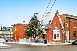 127 Rue Queen  Sherbrooke (Lennoxville), QC J1M 1J7