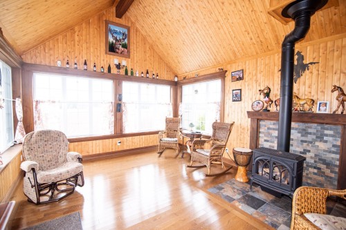 Autre - 9 Route Lauzier, Kamouraska, QC - Indoor With Fireplace