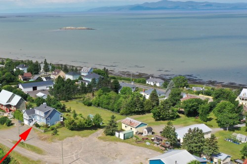 Vue sur l'eau - 9 Route Lauzier, Kamouraska, QC - Outdoor With Body Of Water With View