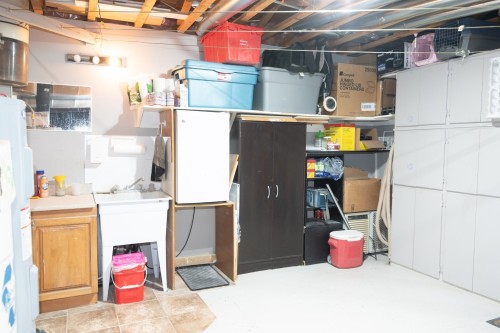 Garage - 9 Route Lauzier, Kamouraska, QC - Indoor Photo Showing Basement
