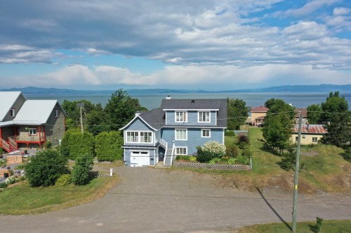 Face arrière - 9 Route Lauzier, Kamouraska, QC - Outdoor With Body Of Water With View