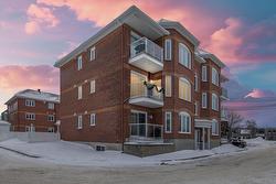 201-125 Rue Jean-Juneau  Saint-Augustin-De-Desmaures, QC G3A 2W1