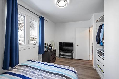 14 Argonne Bay, Winnipeg, MB 