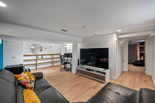 14 Argonne Bay, Winnipeg, MB 