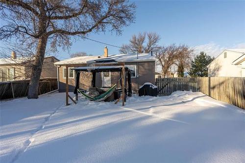 14 Argonne Bay, Winnipeg, MB 