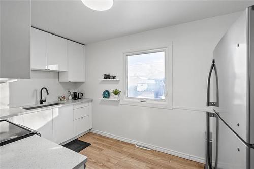 14 Argonne Bay, Winnipeg, MB 