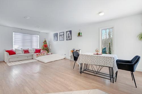 Dining room - 128Z  - 130Z Rue Mario, Saint-Calixte, QC - Indoor Photo Showing Living Room