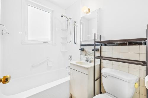 Bathroom - 2605  - 2607 Rue St-Germain, Montréal (Mercier/Hochelaga-Maisonneuve), QC - Indoor Photo Showing Bathroom
