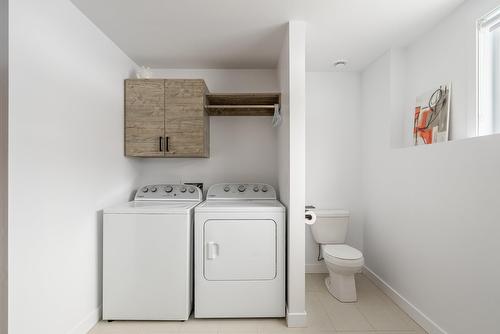 Bathroom - 322  - 324 Ch. De Wexford, Shannon, QC - Indoor Photo Showing Laundry Room