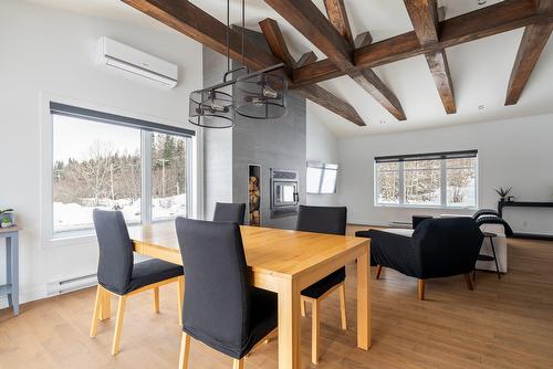 Dining room - 322Z  - 324Z Ch. De Wexford, Shannon, QC - Indoor Photo Showing Dining Room