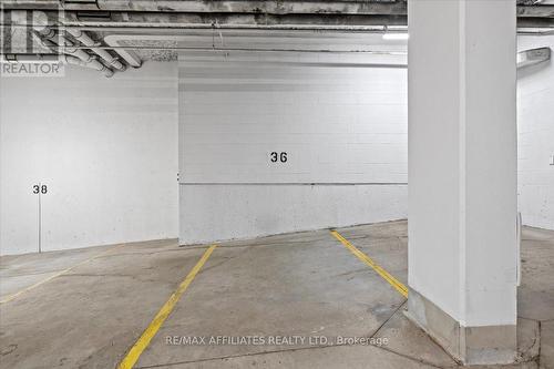 308 - 15 Murray Street, Ottawa, ON - Indoor Photo Showing Garage