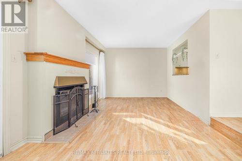 2 Shadow Court, Ottawa, ON - Indoor Photo Showing Other Room