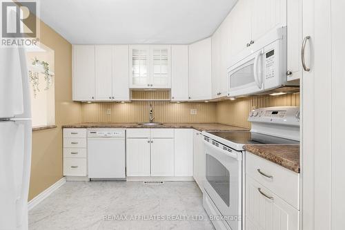 2 Shadow Court, Ottawa, ON - Indoor Photo Showing Kitchen