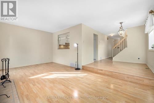 2 Shadow Court, Ottawa, ON - Indoor Photo Showing Other Room