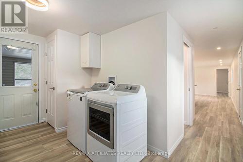 Unit 32 - 5620 Rockdale Road, Ottawa, ON - Indoor Photo Showing Laundry Room