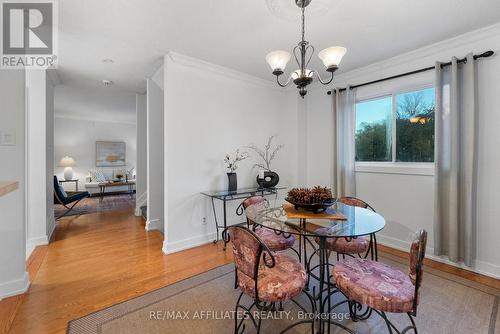 Nicely separated from the living room. - 31 Exeter Drive, Ottawa, ON - Indoor Photo Showing Dining Room