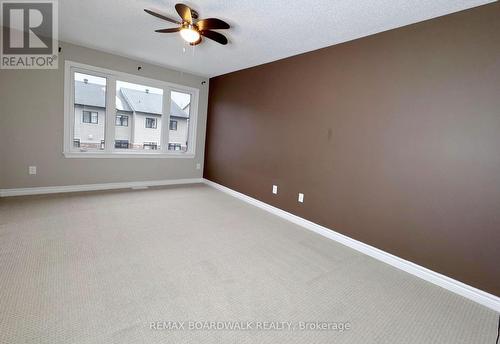 232 Cooks Mill Crescent, Ottawa, ON - Indoor Photo Showing Other Room
