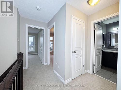 232 Cooks Mill Crescent, Ottawa, ON - Indoor Photo Showing Other Room