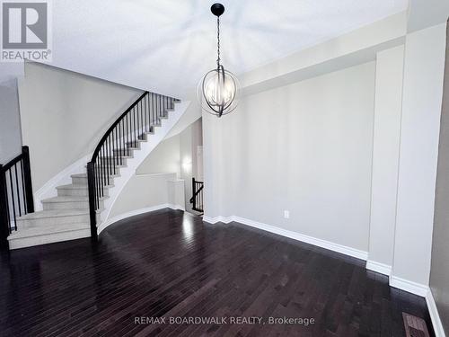 232 Cooks Mill Crescent, Ottawa, ON - Indoor Photo Showing Other Room