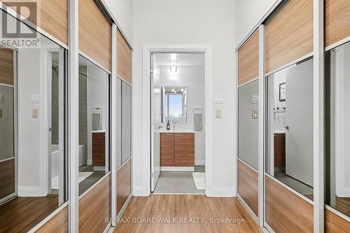 710 - 354 Gladstone Avenue, Ottawa, ON - Indoor Photo Showing Other Room