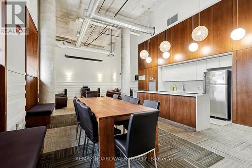 710 - 354 Gladstone Avenue, Ottawa, ON - Indoor Photo Showing Dining Room