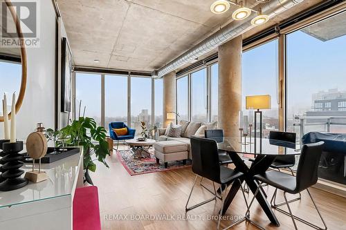 710 - 354 Gladstone Avenue, Ottawa, ON - Indoor