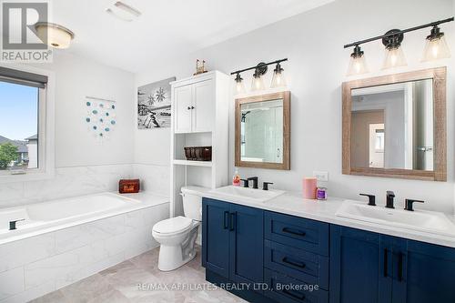 129 Lyon Street, Russell, ON - Indoor Photo Showing Bathroom