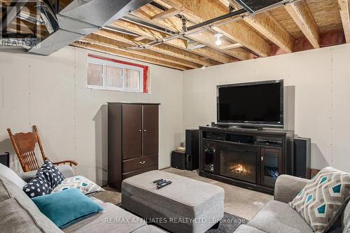 129 Lyon Street, Russell, ON - Indoor Photo Showing Basement
