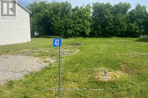 43 King Street, Montague, ON 