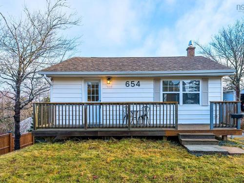 654 Herring Cove Road, Halifax, NS 