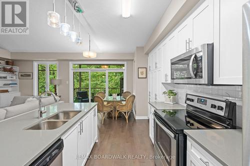 H - 1030 Beryl Private, Ottawa, ON - Indoor Photo Showing Kitchen With Double Sink
