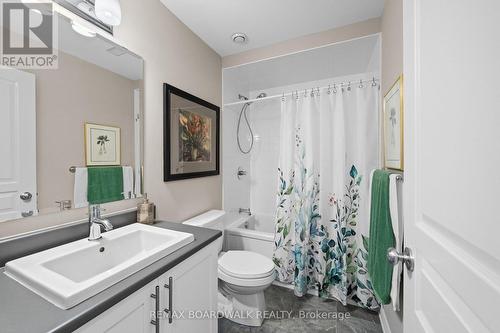 Main Bath - H - 1030 Beryl Private, Ottawa, ON - Indoor Photo Showing Bathroom