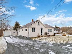26 Beaver Bank Cross Road  Middle Sackville, NS B4E 1K5