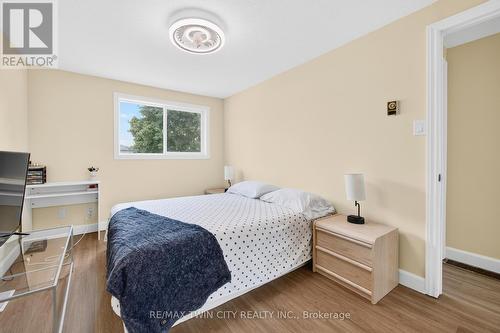 720 Parkview Crescent, Cambridge, ON - Indoor Photo Showing Bedroom