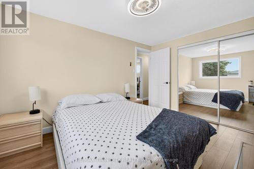 720 Parkview Crescent, Cambridge, ON - Indoor Photo Showing Bedroom
