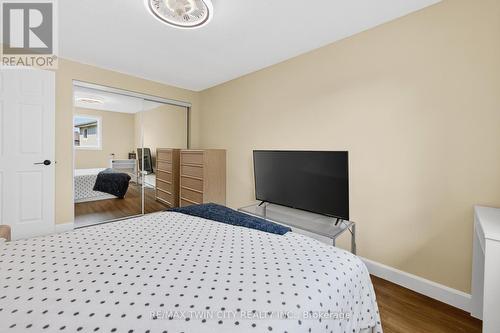 720 Parkview Crescent, Cambridge, ON - Indoor Photo Showing Bedroom