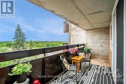 Large south facing balcony - great for gardens! - 