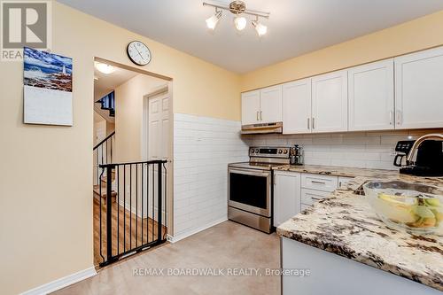 39 Inwood Drive, Ottawa, ON - Indoor Photo Showing Kitchen