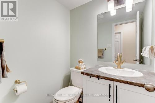 39 Inwood Drive, Ottawa, ON - Indoor Photo Showing Bathroom