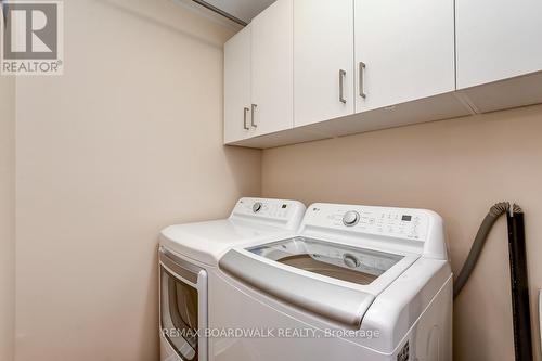 39 Inwood Drive, Ottawa, ON - Indoor Photo Showing Laundry Room