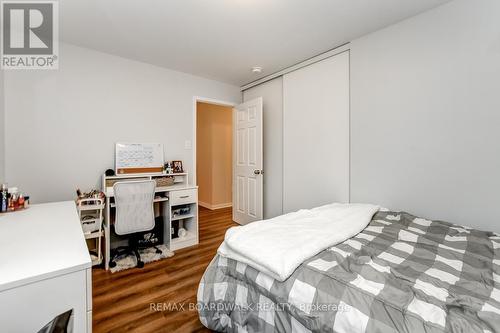 39 Inwood Drive, Ottawa, ON - Indoor Photo Showing Bedroom