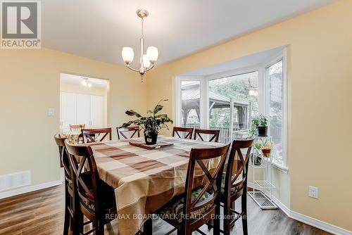 39 Inwood Drive, Ottawa, ON - Indoor Photo Showing Dining Room
