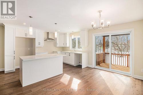 363 Voyageur Place, Russell, ON - Indoor Photo Showing Kitchen